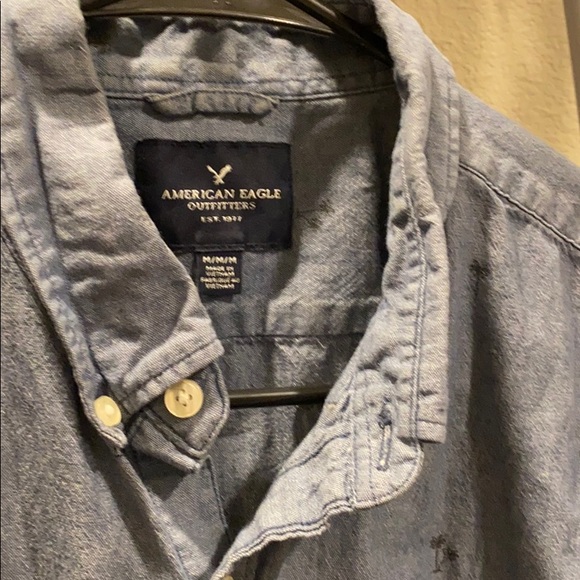 American Eagle Short sleeve button down - Picture 2 of 3